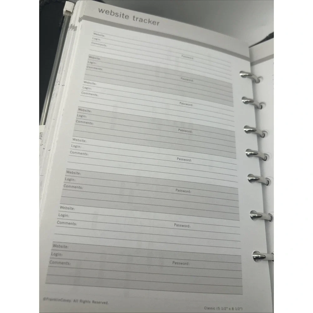 Franklin Day One Snap‎ Closure 3-Ring Classic Planner, Black, 8.5